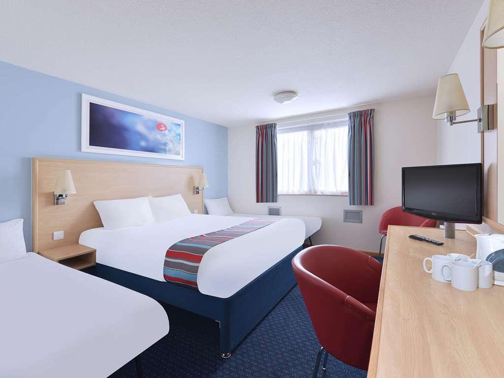 Travelodge ドロイトウィッチ 部屋 写真