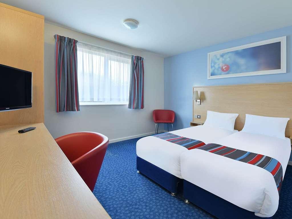 Travelodge ドロイトウィッチ 部屋 写真