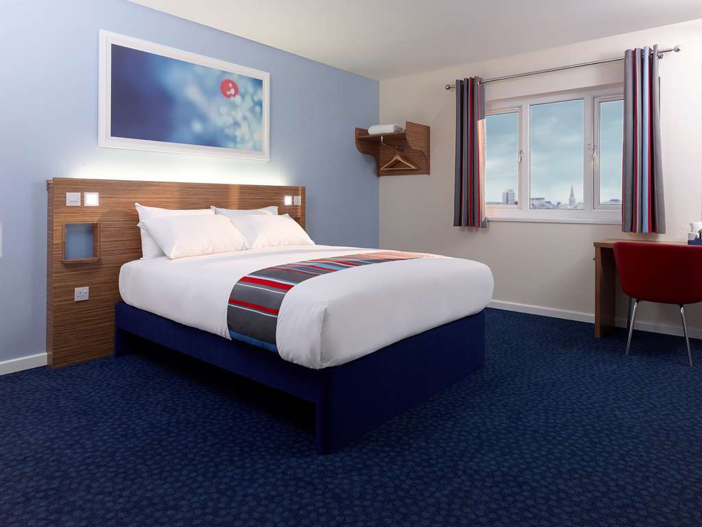 Travelodge ドロイトウィッチ 部屋 写真