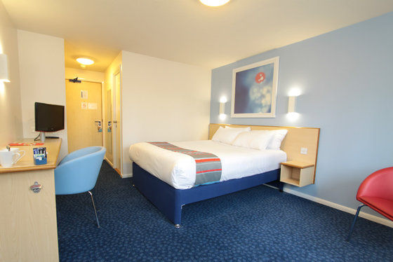 Travelodge ドロイトウィッチ 部屋 写真